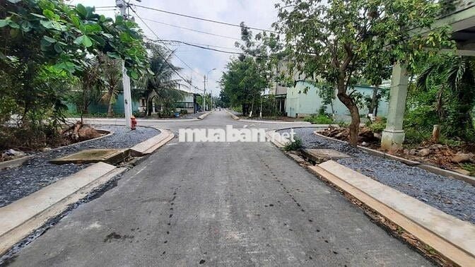 Bán đất lô góc xã Tam Thôn Hiệp, Cần Giờ, đối diện công viên, 220m2.