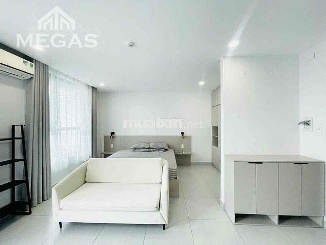 CCMN Luxury Studio lớn Ban Công cực thoáng , Thang máy , Bảo Vệ