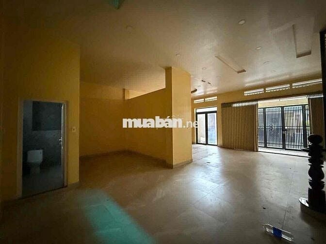 BIỆT THỰ SÁT PHẠM VĂN ĐỒNG 8,7X12M 3 TẦNG 2 SÀN TRỐNG SUỐT 3PN 3WC