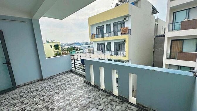 cho Nữ thuê Phòng, ban công siêu rộng