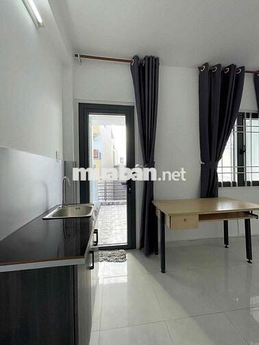 cho Nữ thuê Phòng, ban công siêu rộng