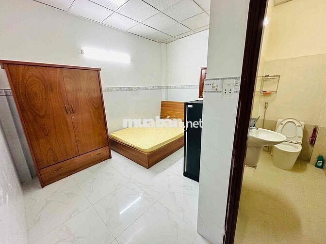 Căn Hộ Mini Ban Công Cửa Sổ Tại Quận 10, Đầy Đủ Nội Thất Gờ Giất Tự Do