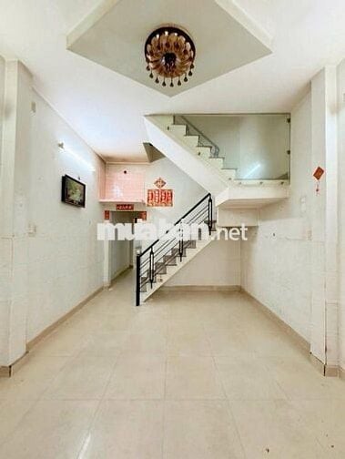 GẦN ĐẦM SEN - Đ.KHUÔNG VIỆT - Q11 - HẺM XE HƠI