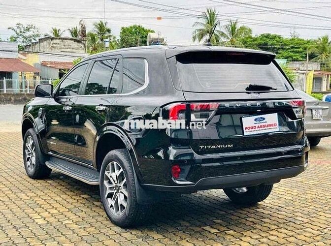 Ford Everest 2022 Màu Đen