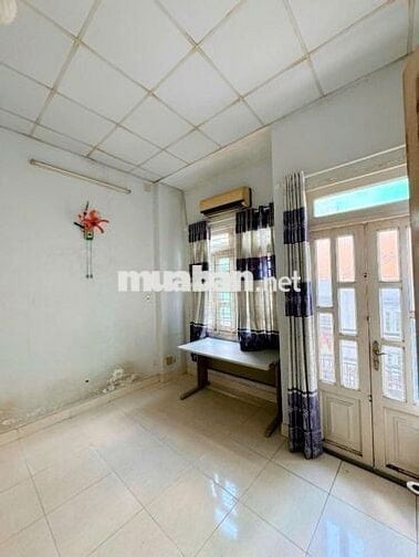 GẦN ĐẦM SEN - Đ.KHUÔNG VIỆT - Q11 - HẺM XE HƠI