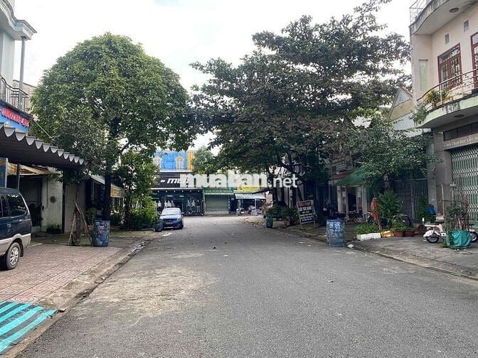 BÁN NHÀ + 6 PHÒNG TRỌ NGAY CHỢ ĐÊM MP1 GIÁ 3ty3xx