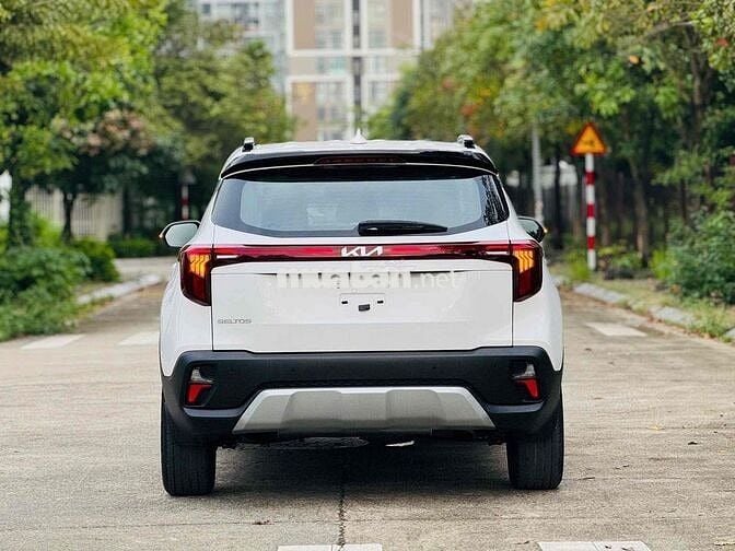 Kia Seltos 1.5 AT sản xuất 2024 form mới AllNew