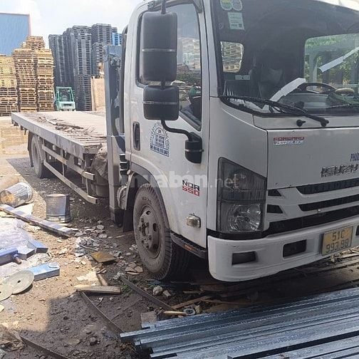Bán xe Isuzu 2018 tải 2,4 tấn chuyên dùng chở oto 