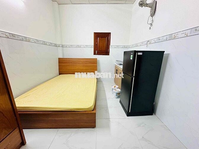 Căn Hộ Mini Ban Công Cửa Sổ Tại Quận 10, Đầy Đủ Nội Thất Gờ Giất Tự Do