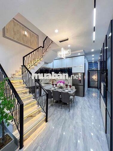 Bán Nhà Đẹp Tương Bình Hiệp - Ngay Trung Tâm - Sổ Hồng Riêng - An Ninh