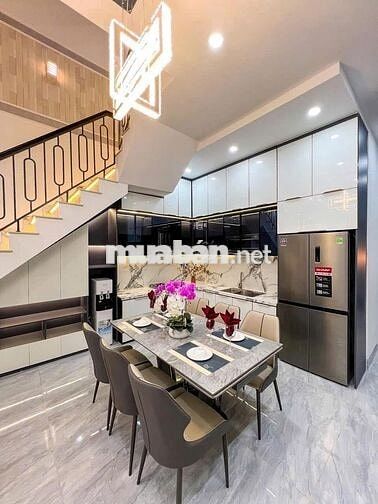 Bán Nhà Đẹp Tương Bình Hiệp - Ngay Trung Tâm - Sổ Hồng Riêng - An Ninh