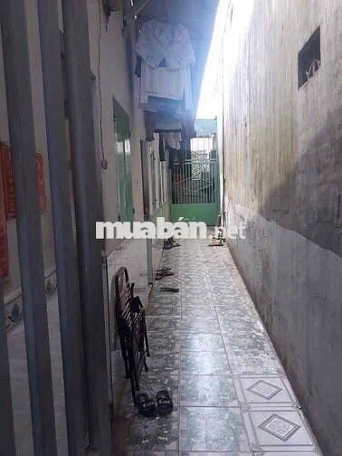 Còn 1 phòng, cách ngã ba Ông Xã 500m, đường Phan Bội Châu