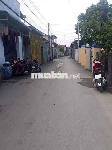 Còn 1 phòng, cách ngã ba Ông Xã 500m, đường Phan Bội Châu