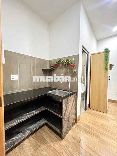 KHAI TRƯƠNG CĂN STUDIO ĐẦY ĐỦ TIỆN ÍCH CÓ CỬA SỐ