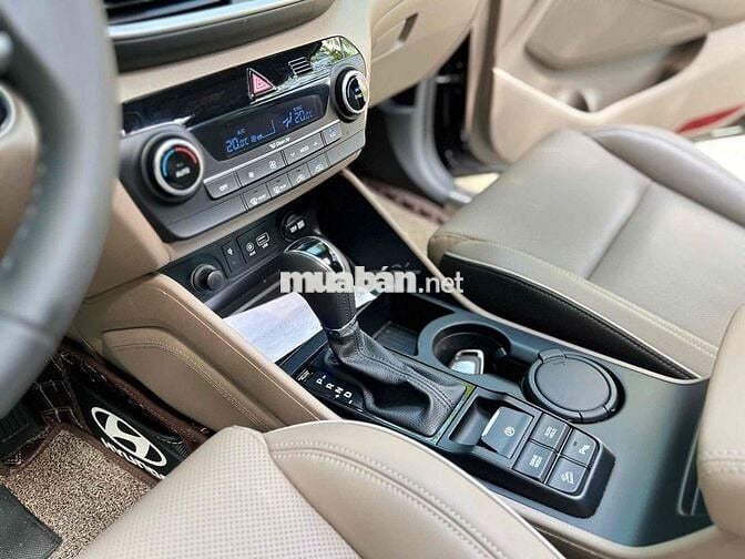 Hyundai Tucson 1.6 turbo sản xuất 2020