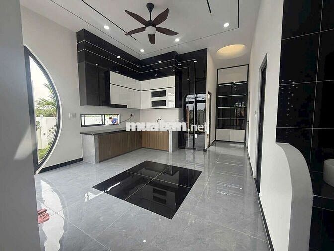 BIỆT THỰ NGHĨ DƯỠNG.4 PHÒNG NGỦ. 13X18 XÃ TÂN QUÝ TÂY. H. BÌNH CHÁNH.