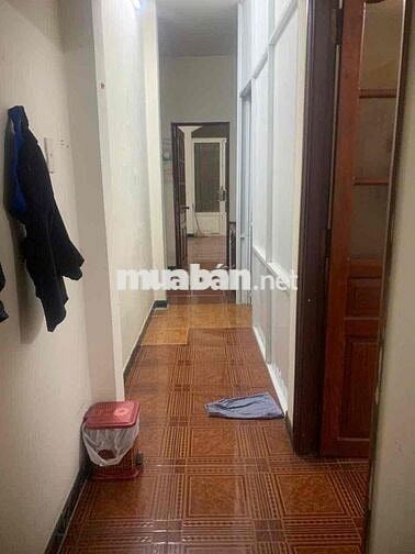 CHO THUÊ NHÀ XE HƠI ĐẬU TRONG NHÀ