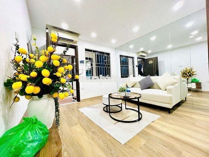 Tầng 2 tập thể Quỳnh Mai, 65m, 2 ngủ wc trong phòng 2 thoáng, full đồ