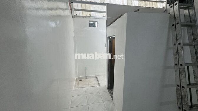 Phòng trọ 36m2 ở Quốc lộ 50 Bình Chánh, gần trường đại học