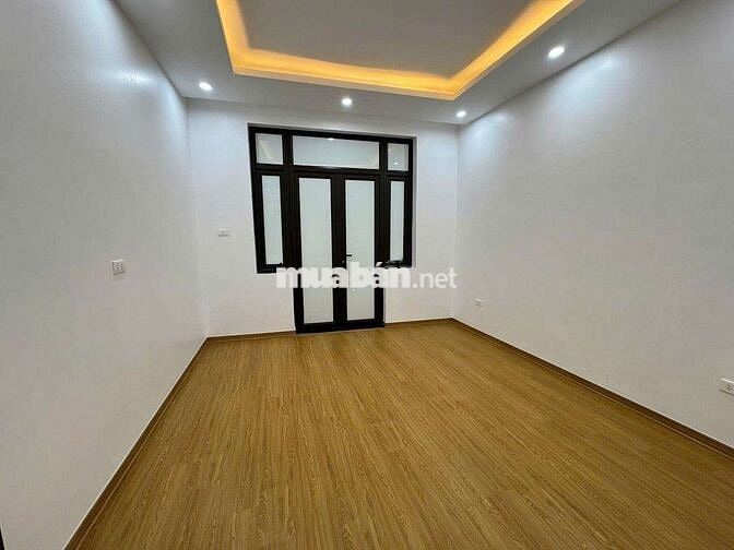 Bán nhà phân lô Bùi Xương Trạch, ô tô, kinh doanh. 40m2 5 tầng ở sướng