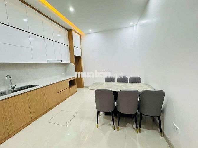 Bán nhà phân lô Bùi Xương Trạch, ô tô, kinh doanh. 40m2 5 tầng ở sướng