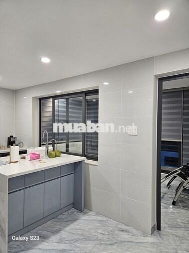 Nhà mặt tiền 100m2. 4 phòng ngũ. Kdc himl am 6a trung sơn bình chánh