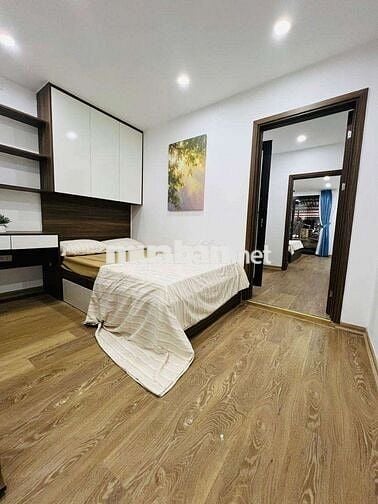 Tầng 2 tập thể Quỳnh Mai, 65m, 2 ngủ wc trong phòng 2 thoáng, full đồ