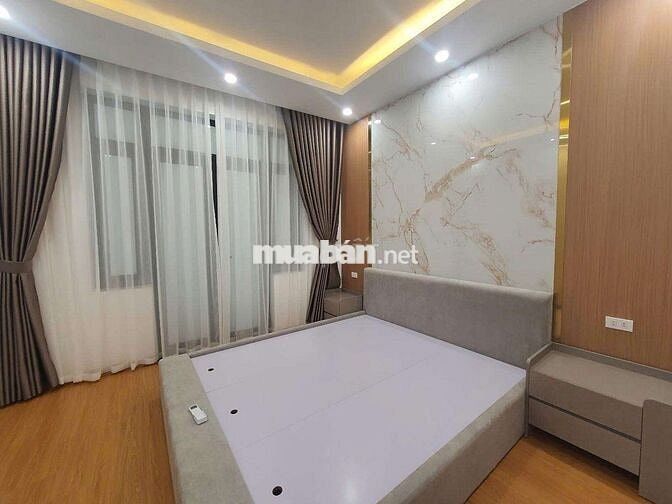 Bán nhà phân lô Bùi Xương Trạch, ô tô, kinh doanh. 40m2 5 tầng ở sướng