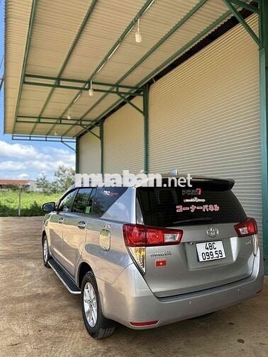 Toyota Innova 2018 2.0E - 100000 km