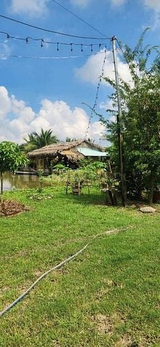 BÁN NHÀ VƯỜN KÈM KHU TRANG TRẠI ĐÃ XD HOÀN THIỆN CƠ BẢN, HỆ SINH THÁI