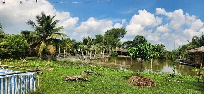 BÁN NHÀ VƯỜN KÈM KHU TRANG TRẠI ĐÃ XD HOÀN THIỆN CƠ BẢN, HỆ SINH THÁI