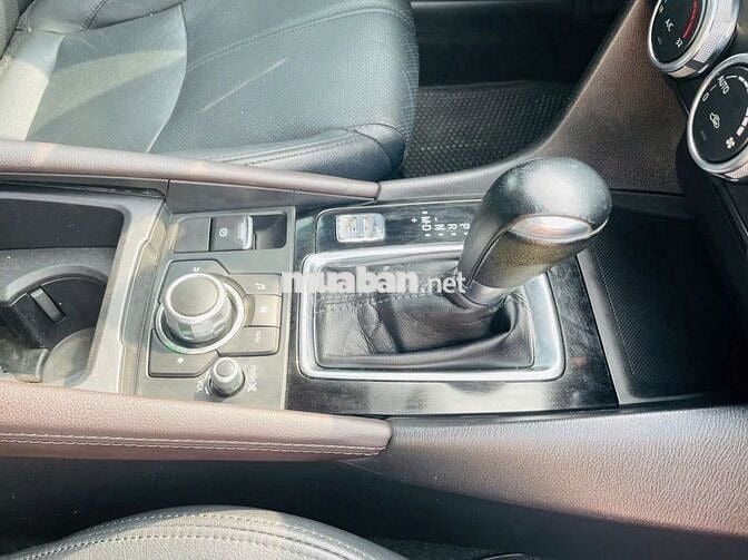 Mazda 3 2018 1.5 AT hackback - 75000 km