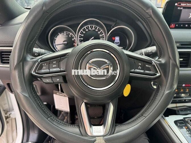 Mazda CX 8 2020 2.5Luxury - 18000 km