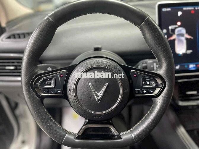Vinfast VF8 2023 Eco mua Pin SDI xe GF loại 1