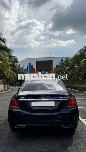 Mercedes Benz C300 AMG 2016 - 90000 km