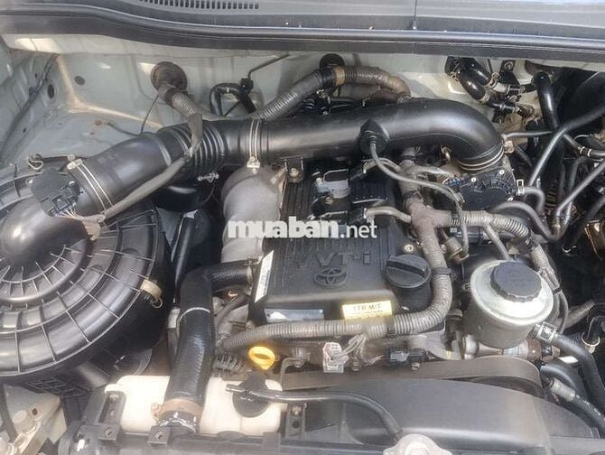 Toyota Innova G 2011 Bạc