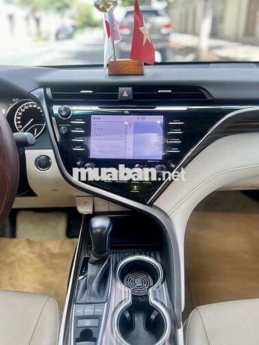 Toyota Camry 2021 bản 2.5Q - 37,000 km siêu đẹp.