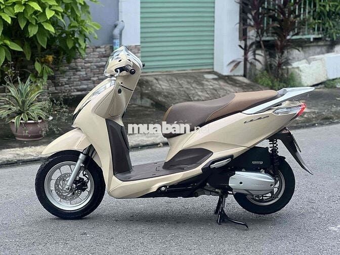 🌈Xe honda  lead 2018 màu vàng đen mới  len ken 98%