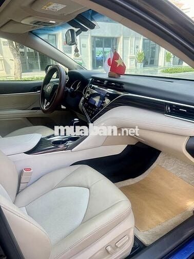 Toyota Camry 2021 bản 2.5Q - 37,000 km siêu đẹp.
