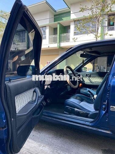 Toyota Camry 1990 - 10000 km