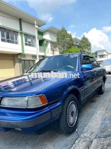 Toyota Camry 1990 - 10000 km