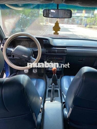 Toyota Camry 1990 - 10000 km