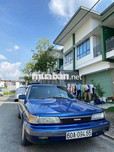 Toyota Camry 1990 - 10000 km
