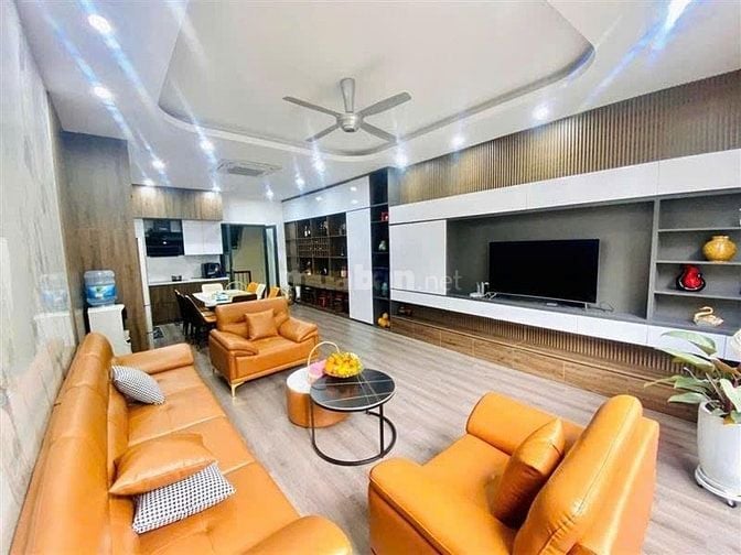 BA ĐÌNH VIP Ô TÔ ĐỖ CỬA, KINH DOANH SẦM UẤT, NHÀ 5 TẦNG MỚI ĐẸP Ở NGAY