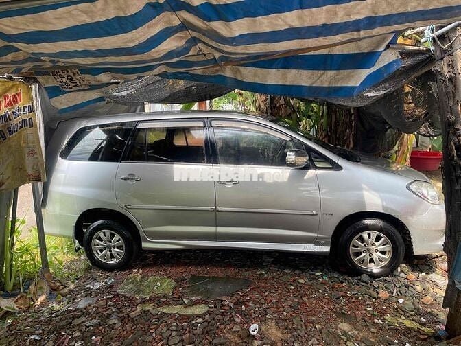 nhà ít đi nên bán lại xe Innova đời 208 hơn 100 tr