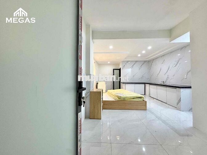 STUDIO GIÁ SIÊU RẺ- FULL NỘI THẤT - MỚI XÂY NGAY CÔNG VIÊN LÀNG HOA