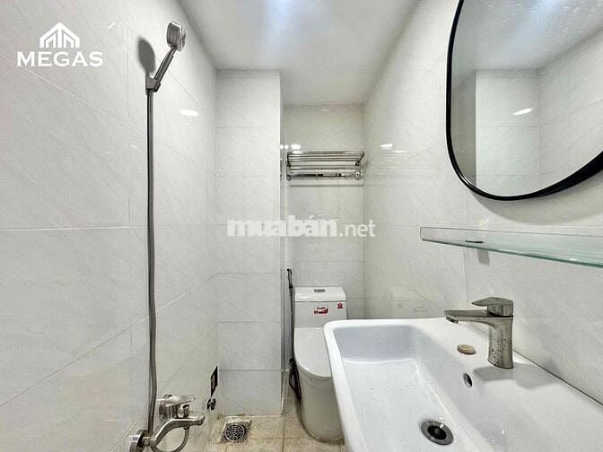 STUDIO GIÁ SIÊU RẺ- FULL NỘI THẤT - MỚI XÂY NGAY CÔNG VIÊN LÀNG HOA