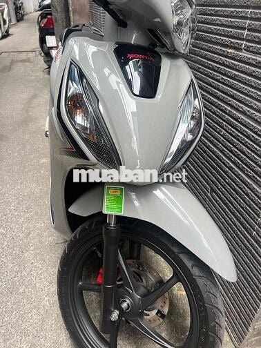 vision tháng 10/2024