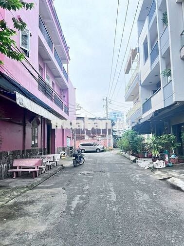 BÁN ĐẤT TẶNG NHÀ MẶT TIỀN ĐƯỜNG VƯỜN LÀI TÂN PHÚ LÔ GÓC  DT (5x20m)