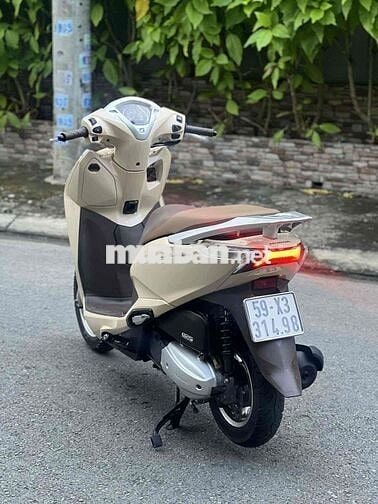 🌈Xe honda  lead 2018 màu vàng đen mới  len ken 98%